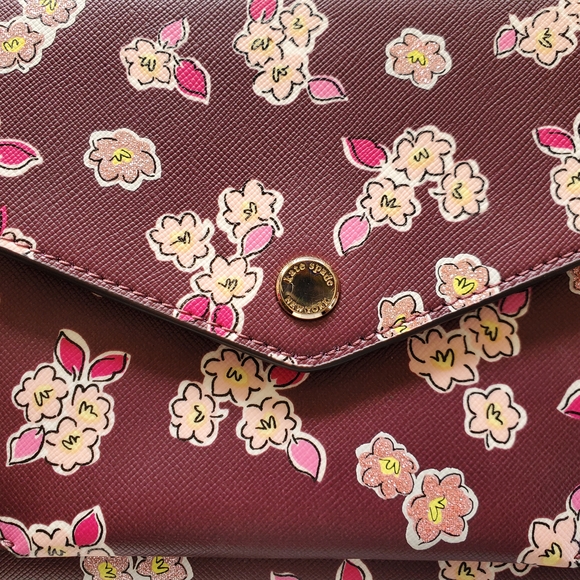 NWT Floral Women\'s Bag in Purple